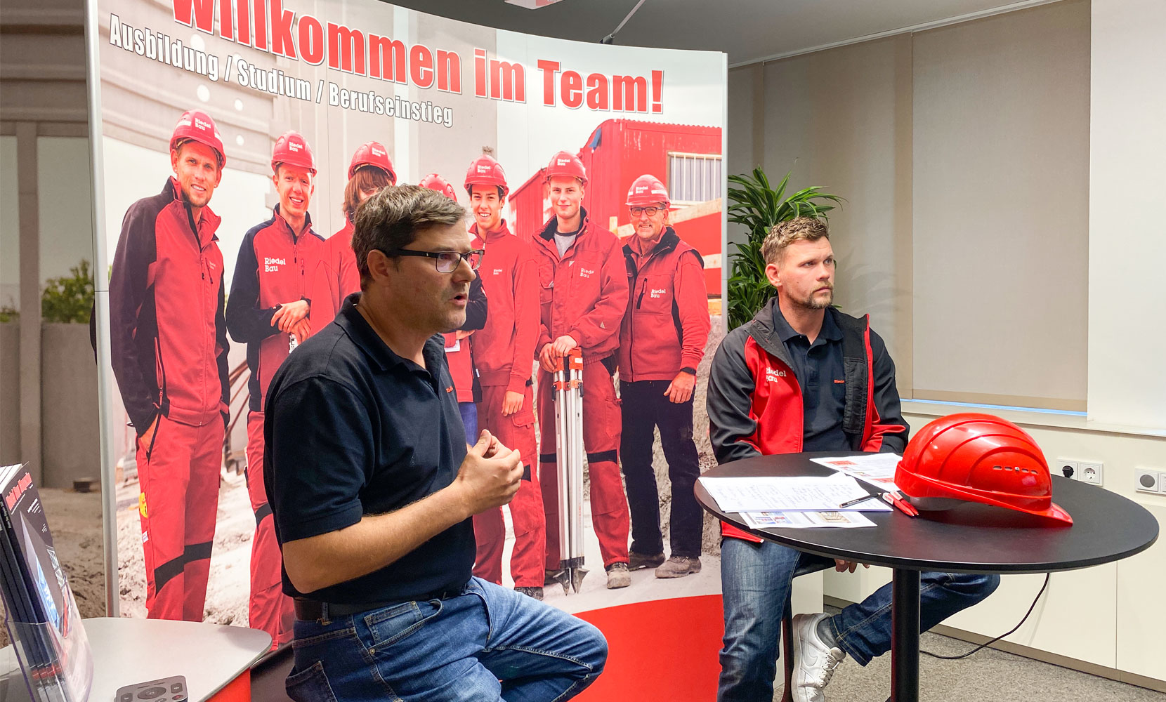 Berufsinformationstag "Bauberufe Online" - Riedel Bau